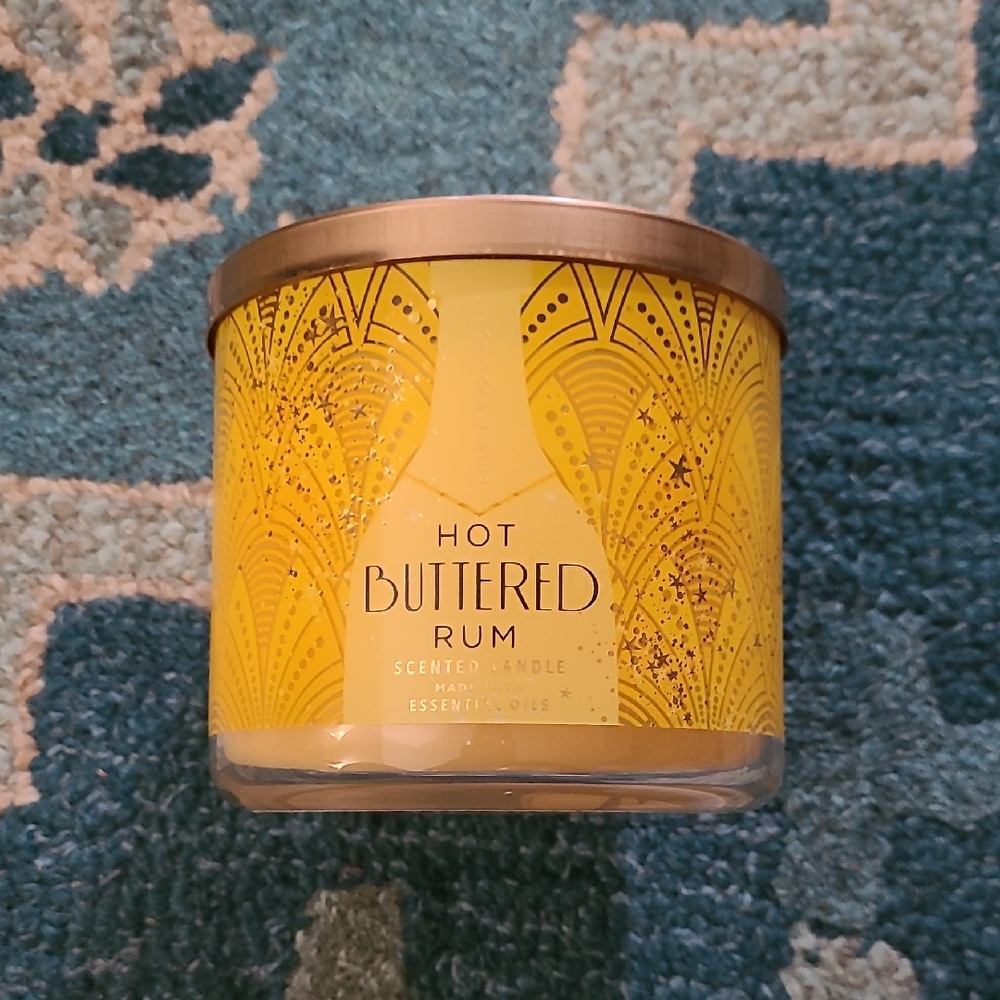 Hot Buttered Rum Scented Candle - Yellow